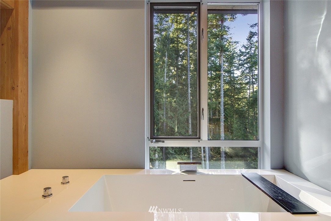 1090 Ben Nevis Loop Road Shaw Island, WA 98286 - Photo 10 of 21 Gallery Image 10