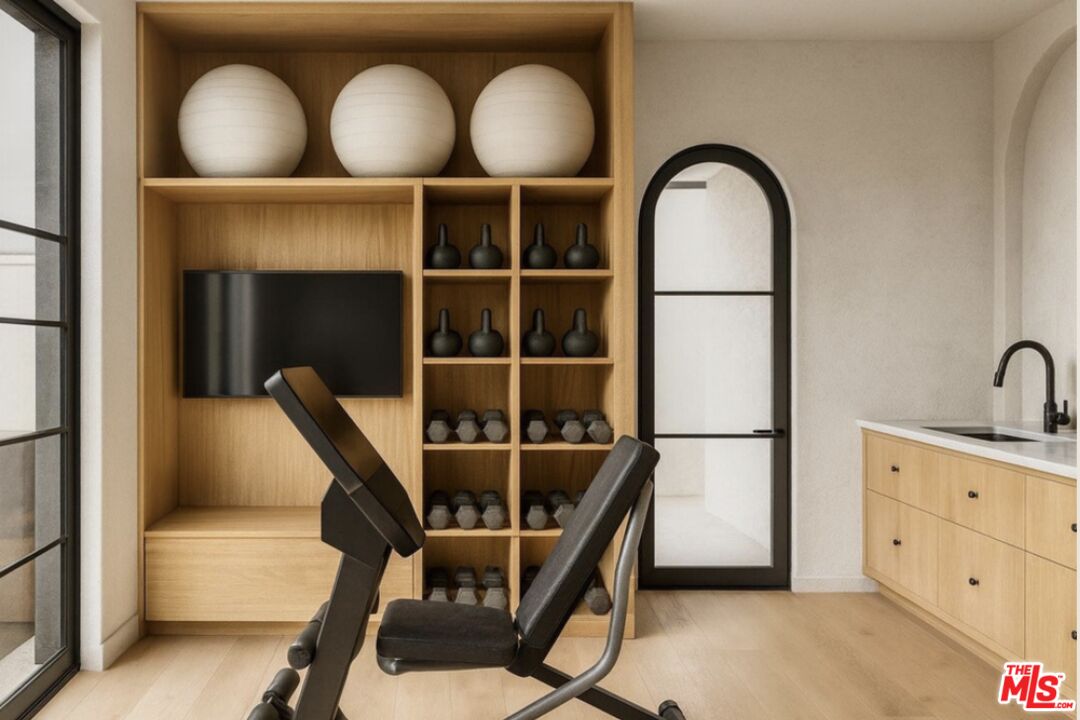 11912 Charnock Road Los Angeles, CA 90066 - Photo 12 of 24