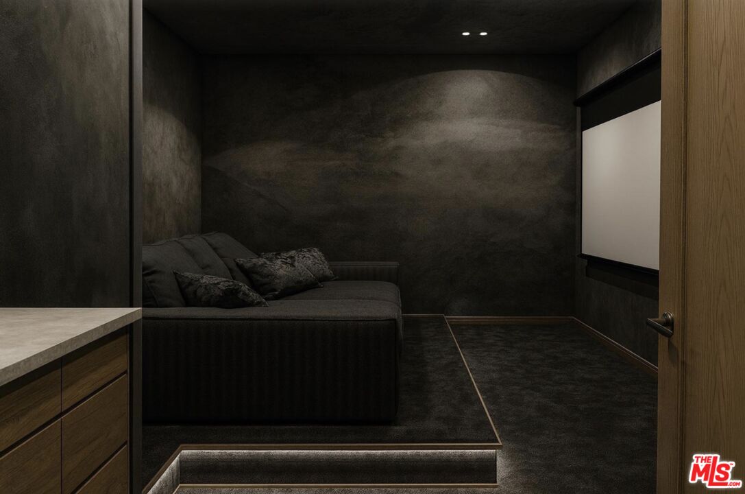 11912 Charnock Road Los Angeles, CA 90066 - Photo 15 of 24