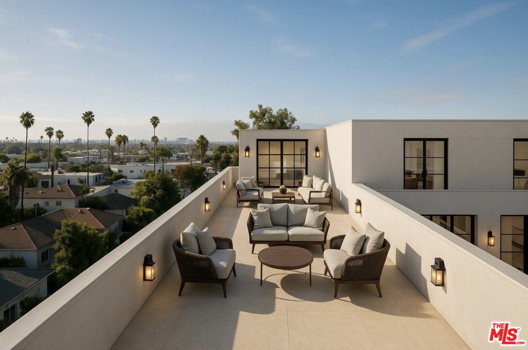 11912 Charnock Road Los Angeles, CA 90066 - Photo 5 of 24