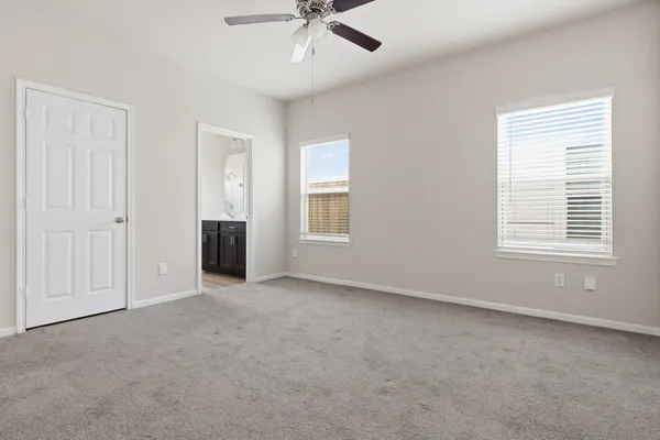 $2,100 | 6444 Wenlock Drive, Houston, TX 77048