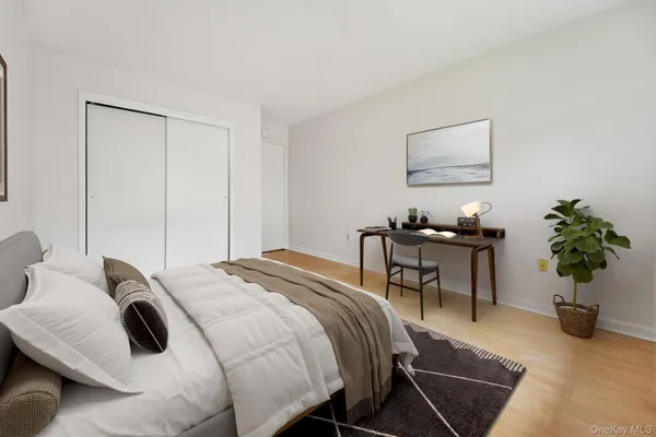 $350,000 | 262 Richard Court, Pomona, NY 10970