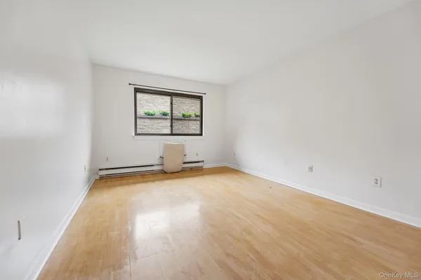 $350,000 | 262 Richard Court, Pomona, NY 10970