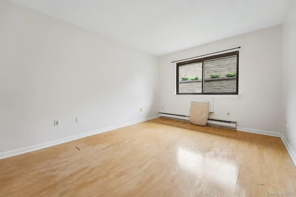 $350,000 | 262 Richard Court, Pomona, NY 10970