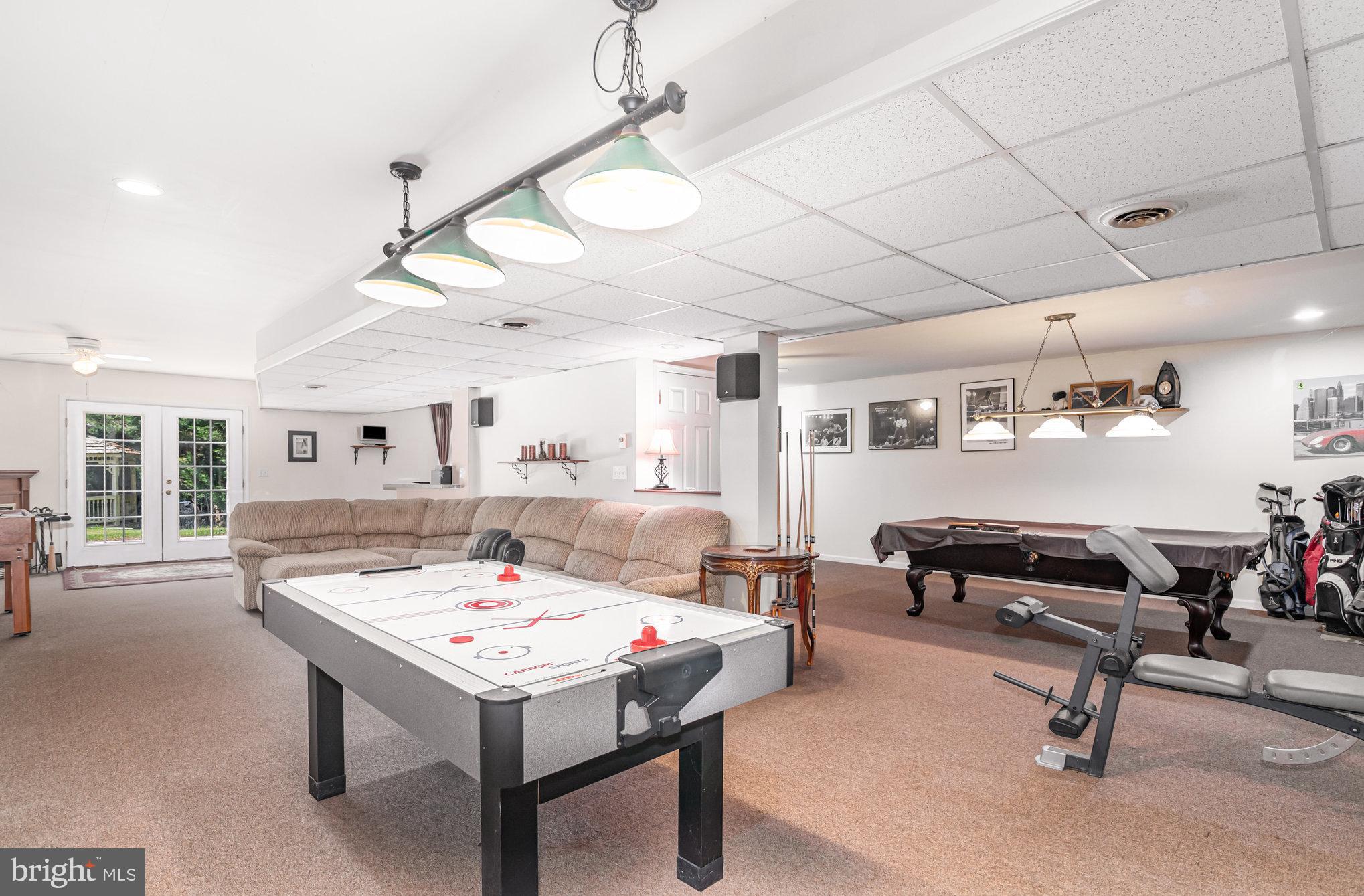 7 Beverly Court Carlisle, PA 17015 - Photo 21 of 25 Spacious entertainment area for leisure fun.