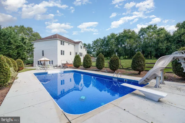 $600,000 | 7 Beverly Court, Carlisle, PA 17015