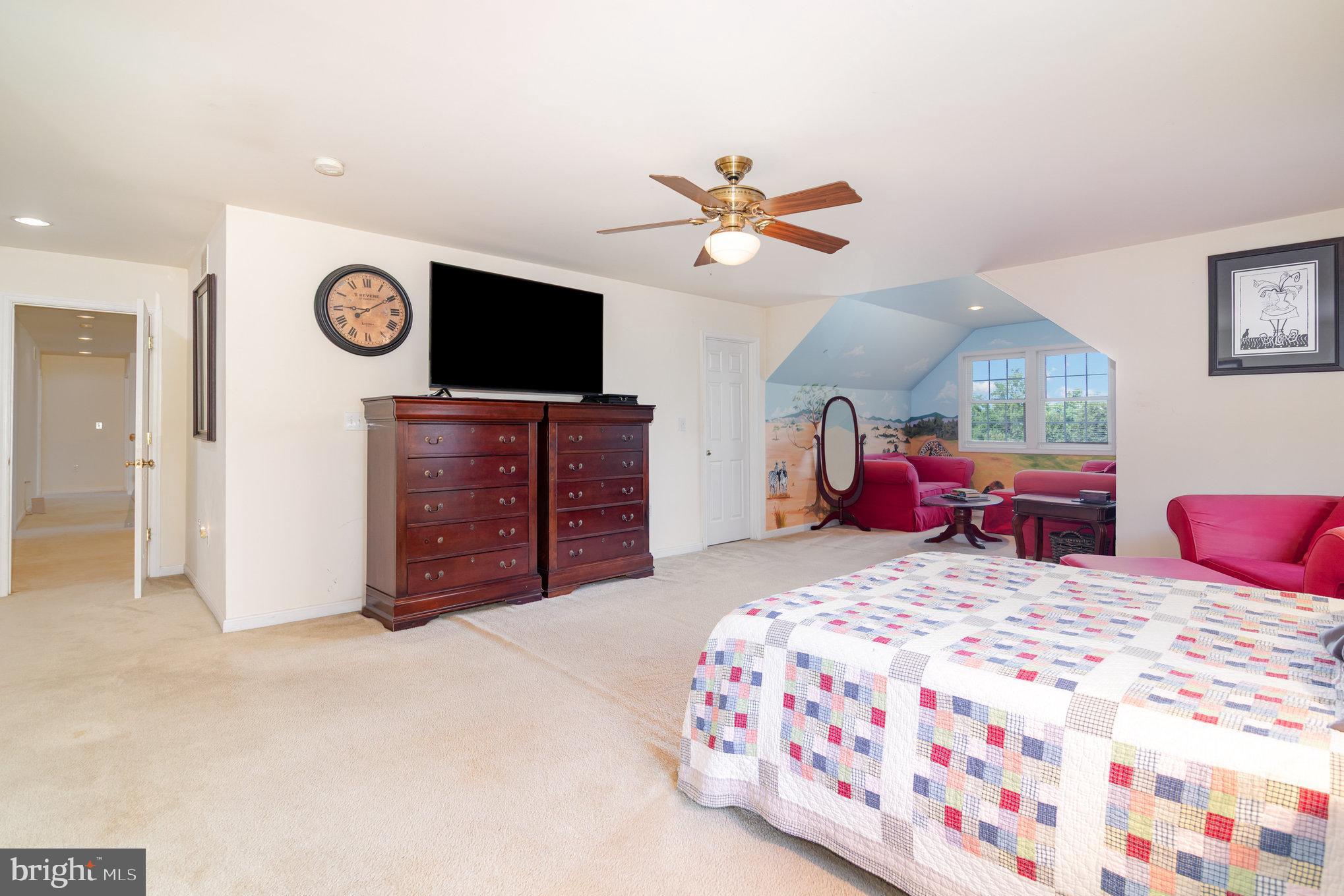 7 Beverly Court Carlisle, PA 17015 - Photo 10 of 25 Spacious bedroom with natural light and charm.