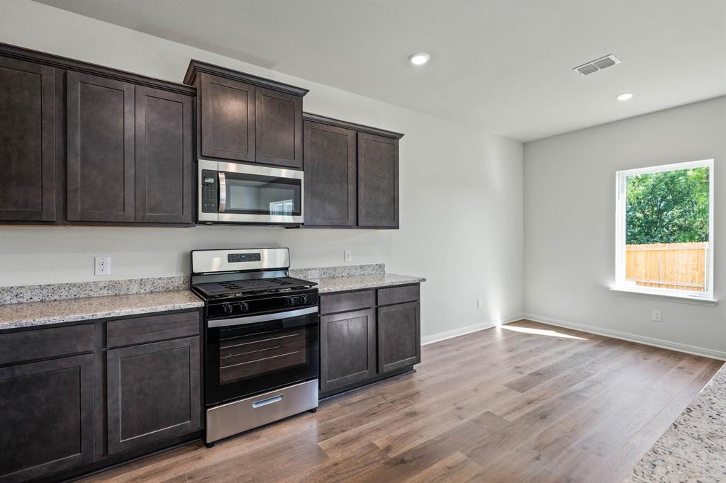 13805 Turtle Mountain Road Ponder, TX 76259 - Photo 3 of 10