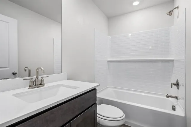 $2,275 | 13805 Turtle Mountain Road, Ponder, TX 76259