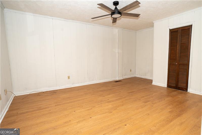 305 Wolfe Street Dublin, GA 31021 - Photo 24 of 27 a view of a big room with carpet