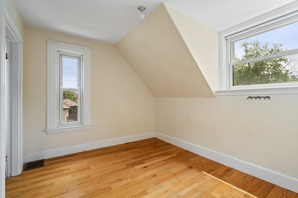 64 Brooks Avenue Newton, MA 02460 - Photo 11 of 31