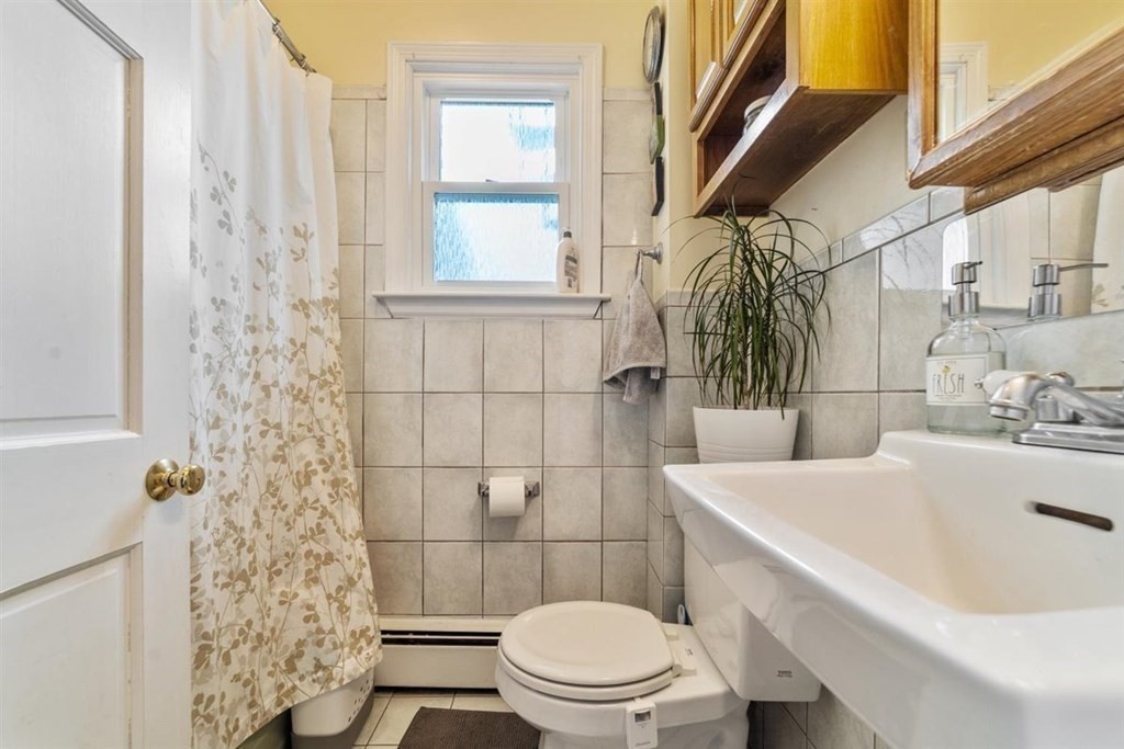 64 Brooks Avenue Newton, MA 02460 - Photo 19 of 31