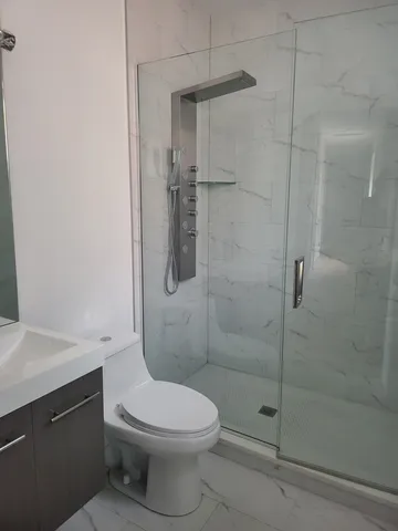 $4,800 | 3745 South Lake Park Avenue, Unit N, Chicago, IL 60653