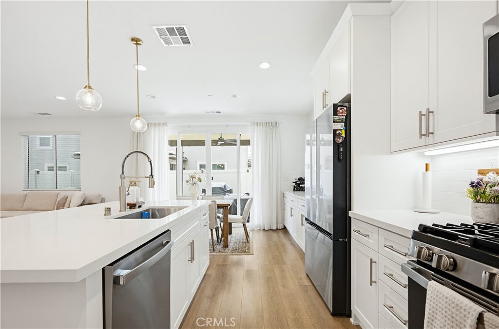 24135 Vantage Road Corona, CA 92883 - Photo 11 of 57