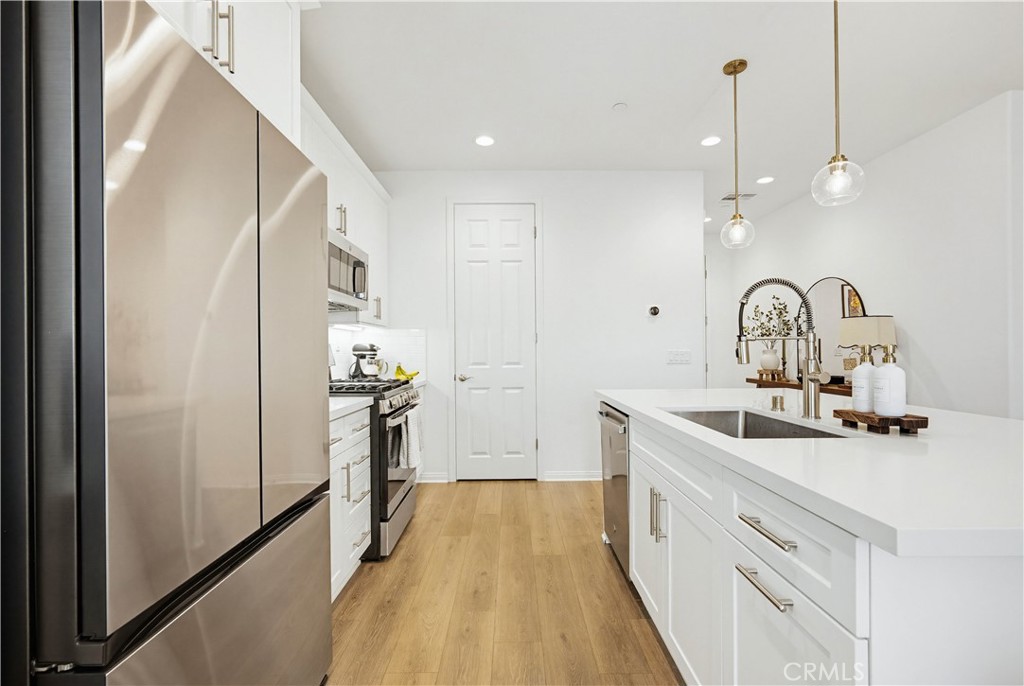 24135 Vantage Road Corona, CA 92883 - Photo 12 of 57