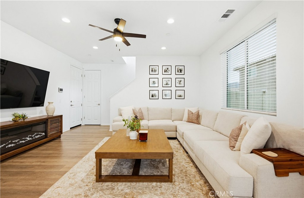 24135 Vantage Road Corona, CA 92883 - Photo 7 of 57