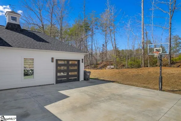 $1,300,000 | 506 Highway 11, Ellisville, MS 39437