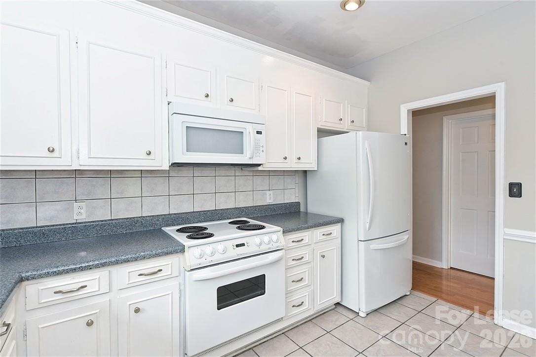 1016 Queens Road, Unit C Charlotte, NC 28207 - Photo 6 of 31 Gallery Image 6