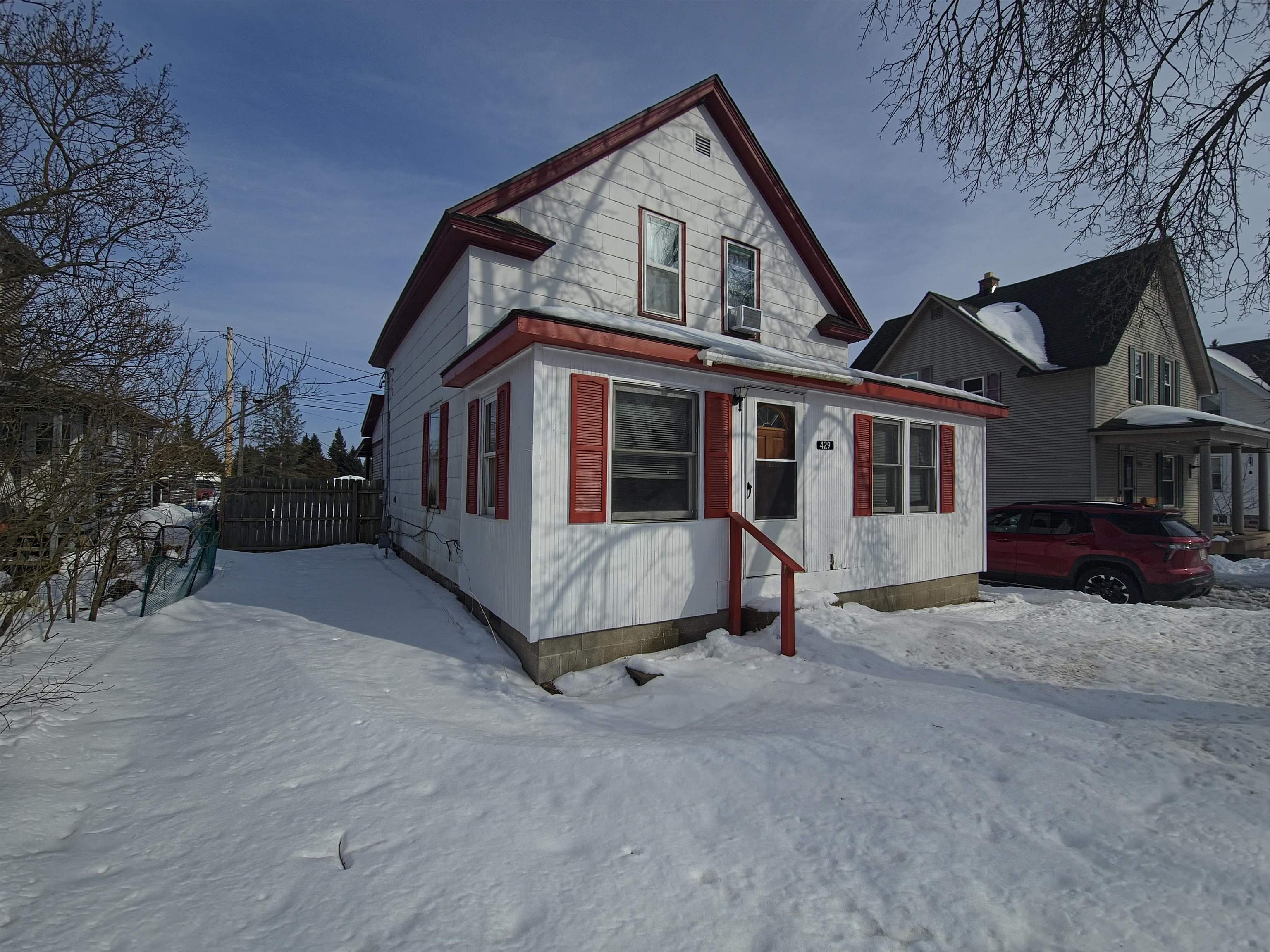 429 Pine River Street Redgranite, WI 54970 - Photo 4 of 28