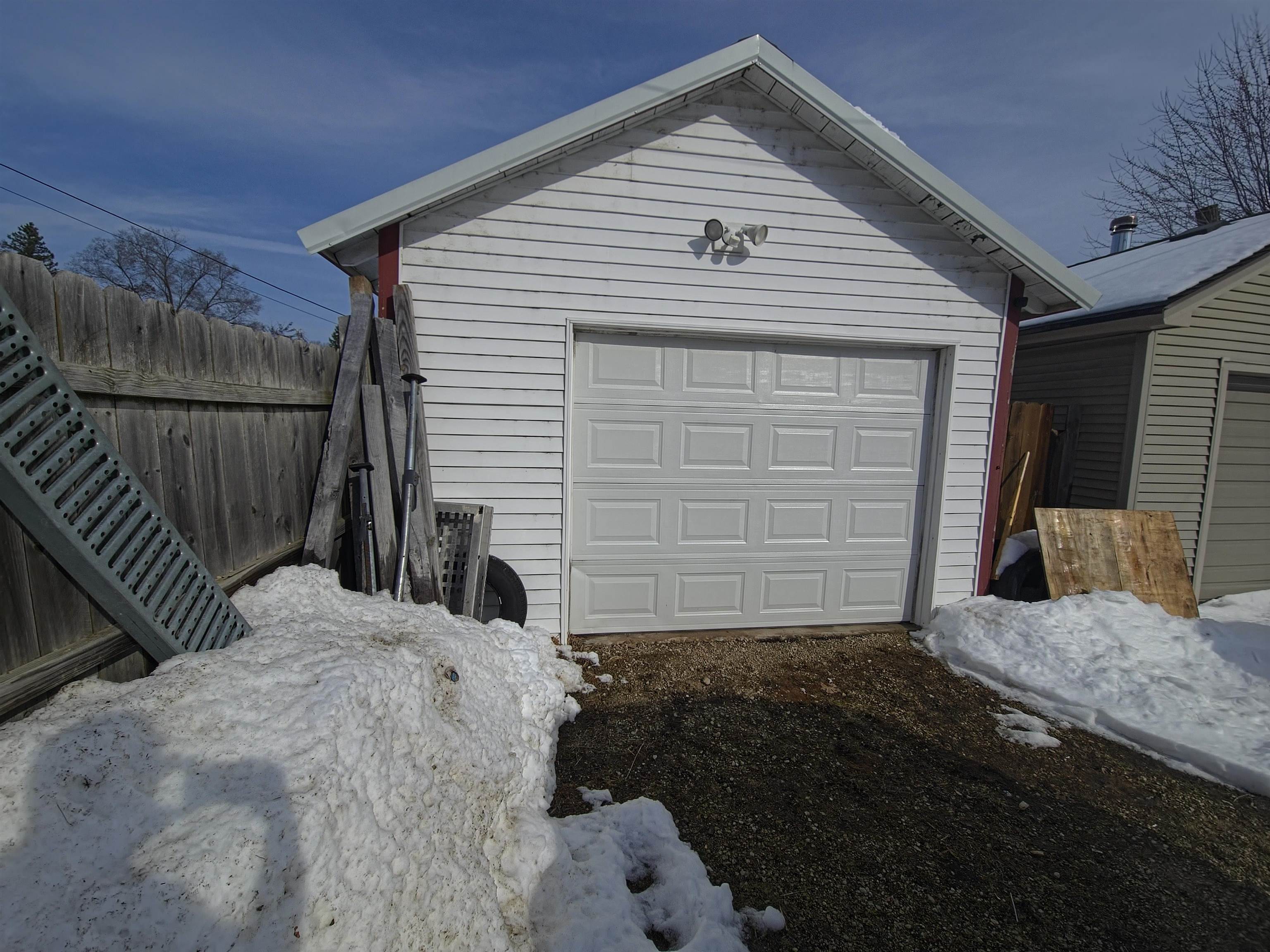 429 Pine River Street Redgranite, WI 54970 - Photo 9 of 28