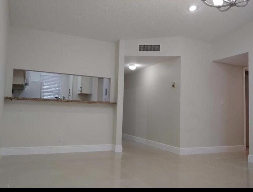 9903 Three Lakes Circle Boca Raton, FL 33428 - Photo 5 of 19 D11F16B1-521C-4B27-920B-D81A186C631F