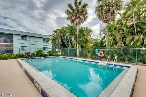 $149,900 | 4904 Vincennes Court, Unit 108, Cape Coral, FL 33904