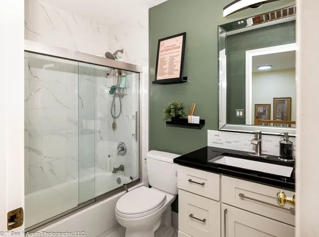 $550,000 | 1705 Seward Street, Roselle, IL 60172