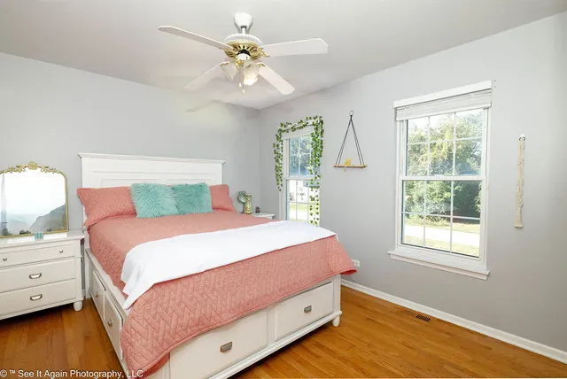 $550,000 | 1705 Seward Street, Roselle, IL 60172