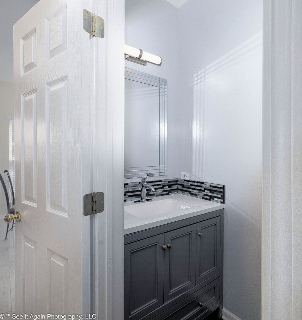 1705 Seward Street Roselle, IL 60172 - Photo 6 of 25