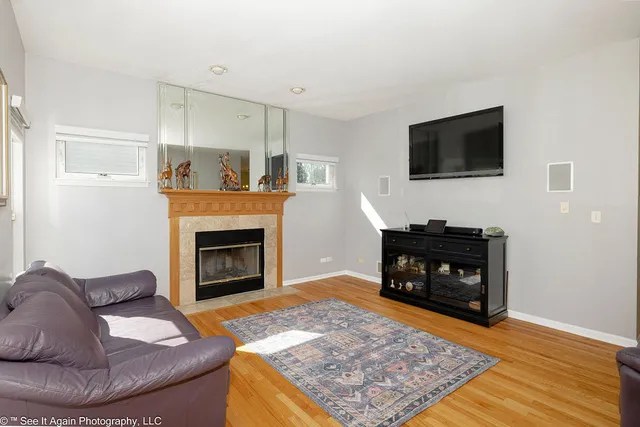 $550,000 | 1705 Seward Street, Roselle, IL 60172