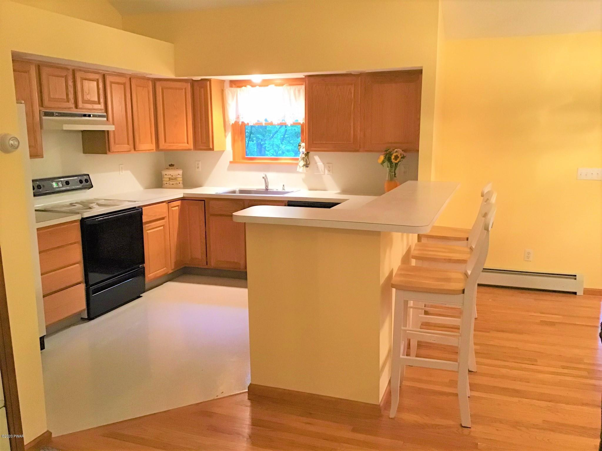 177 Ridgeview Drive Lake Ariel, PA 18436 - Photo 2 of 19