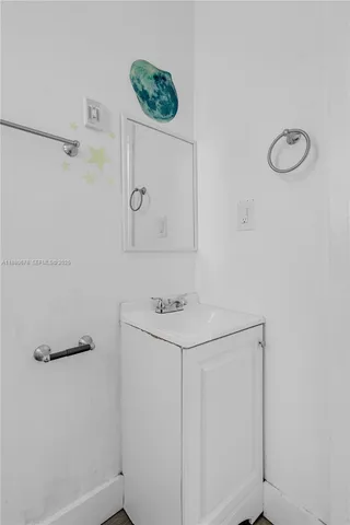 $1,500 | 110 Northwest 9th Avenue, Unit 3, Miami, FL 33128