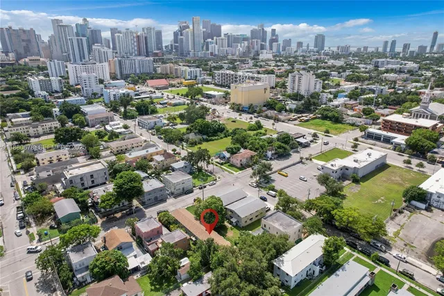 $1,500 | 110 Northwest 9th Avenue, Unit 3, Miami, FL 33128