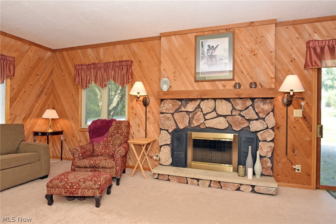527 Ely Road Akron, OH 44313 - Photo 7 of 28 Gallery Image 7