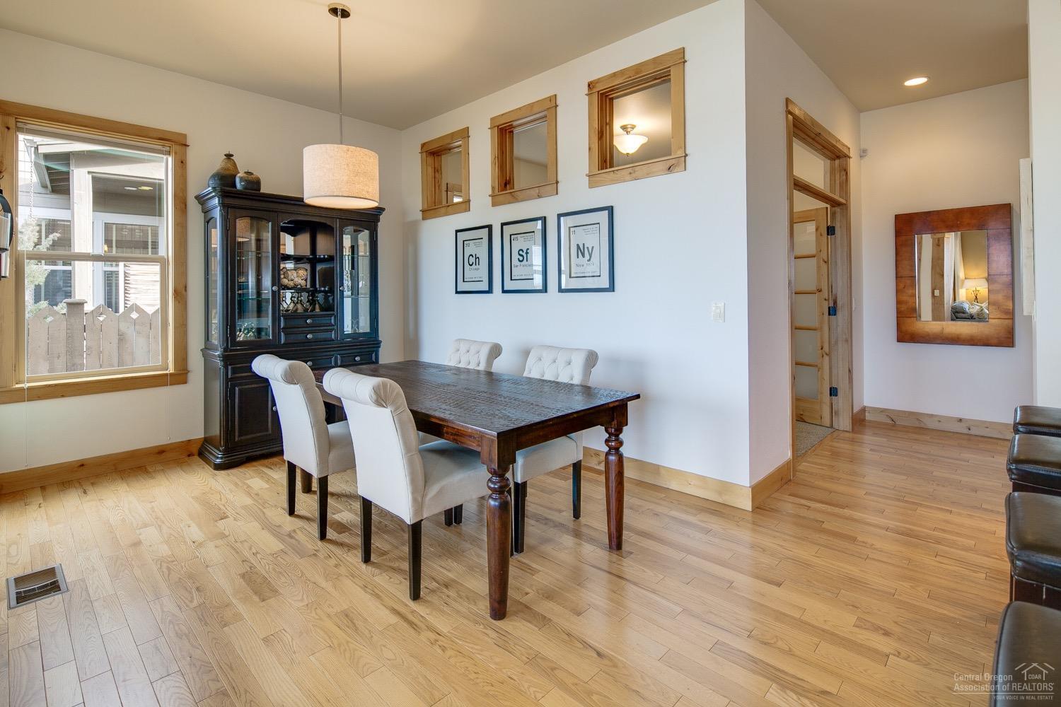 957 Southwest Vantage Point Way Bend, OR 97702 - Photo 5 of 25 Additional Photo