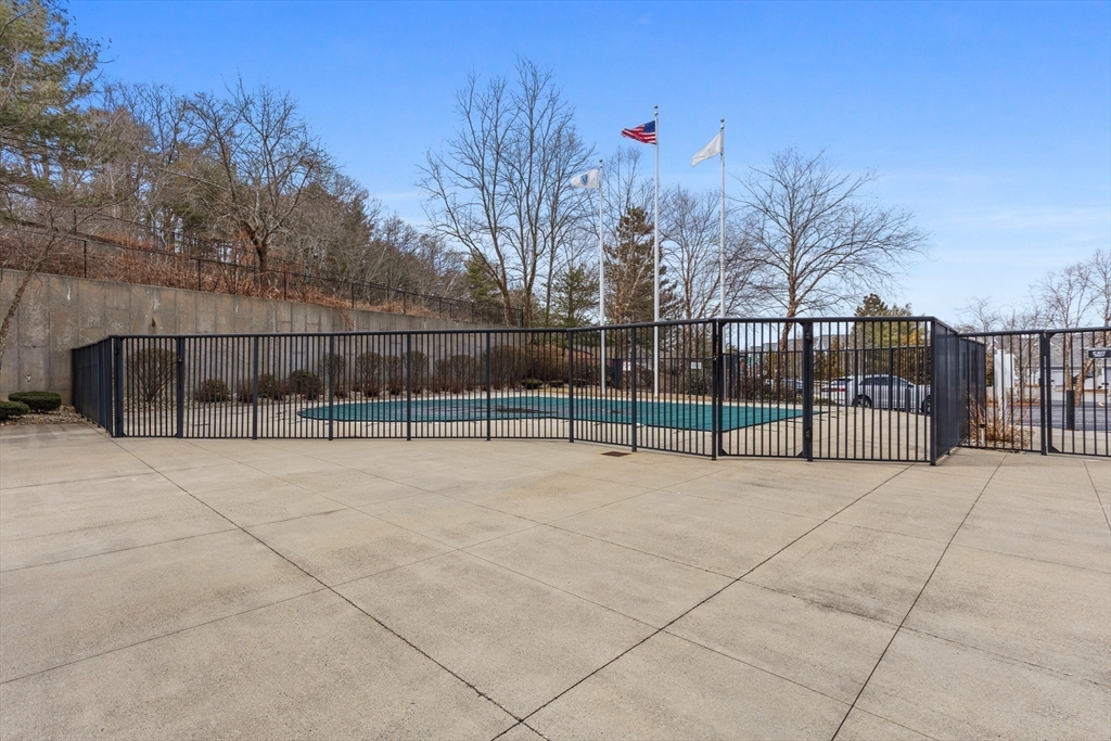 36 Village Road, Unit 715 Middleton, MA 01949 - Photo 27 of 32 a view of a backyard