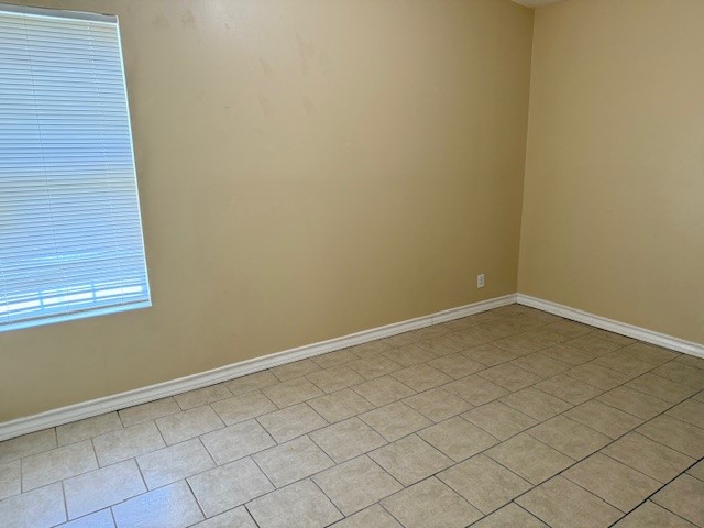 4617 Kasper Street Corpus Christi, TX 78415 - Photo 7 of 12 a view of a small space