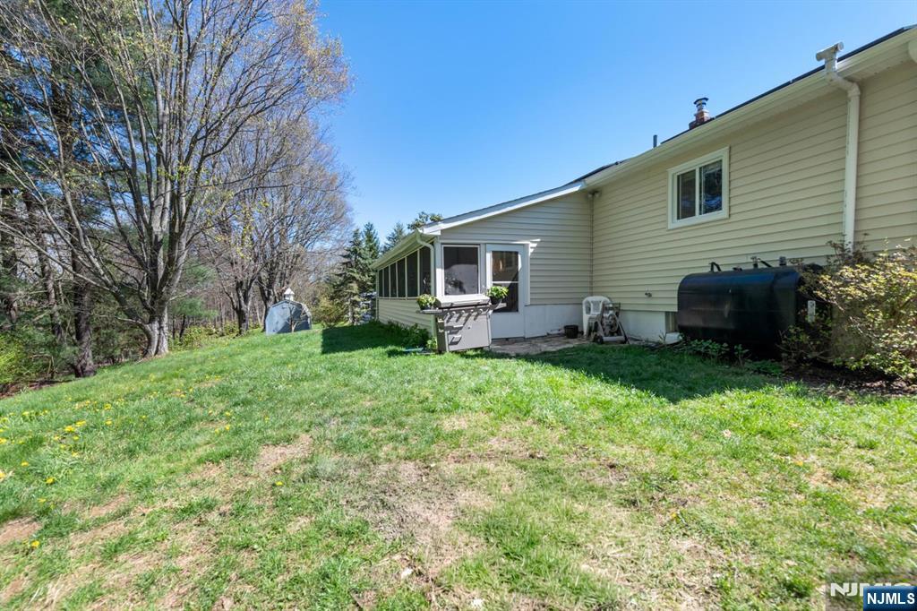 12 Maryann Road Oak Ridge, NJ 07438 - Photo 20 of 29