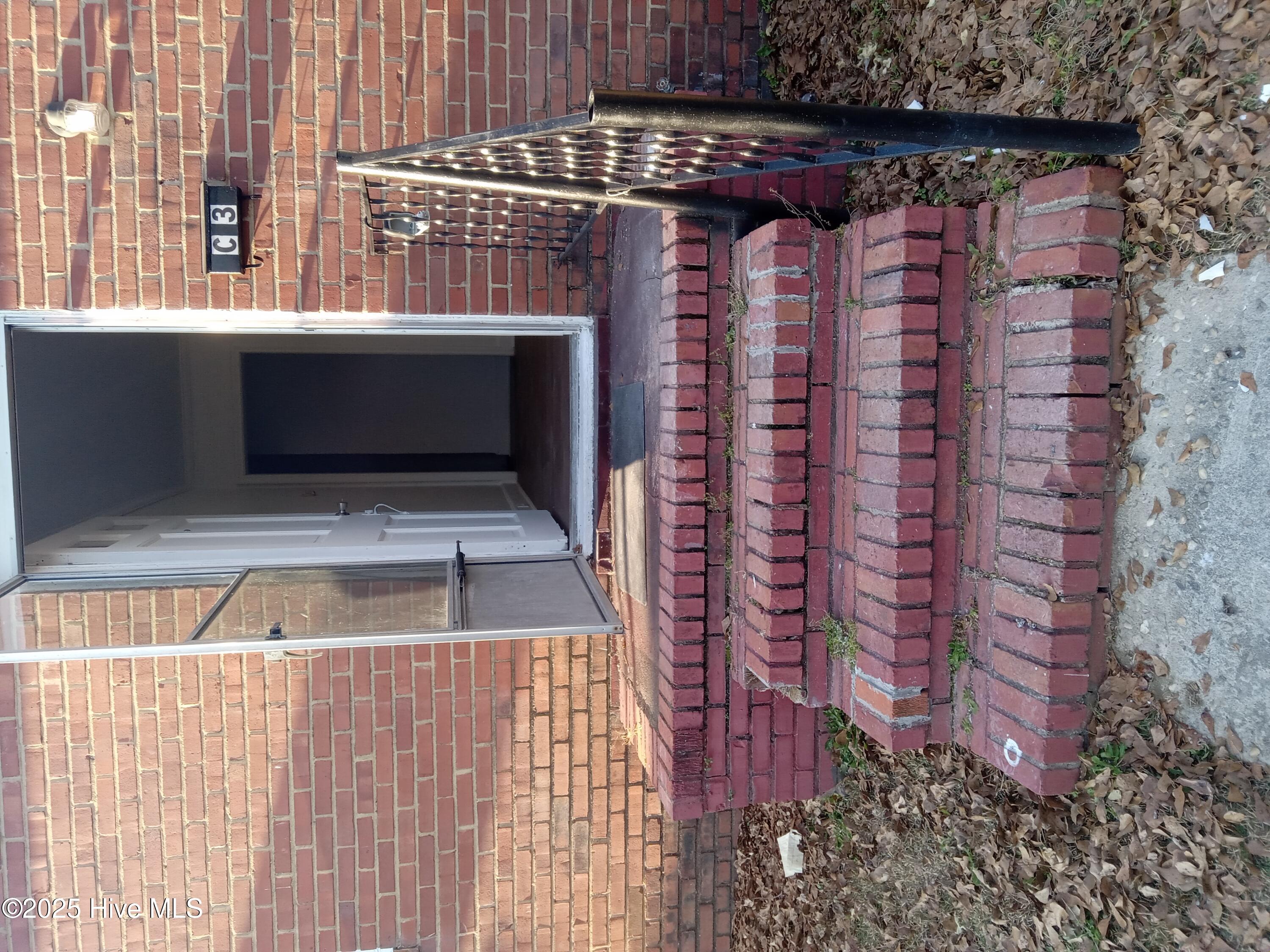 321 Charlotte Street, Unit C3 Hamlet, NC 28345 - Photo 1 of 8 Entry