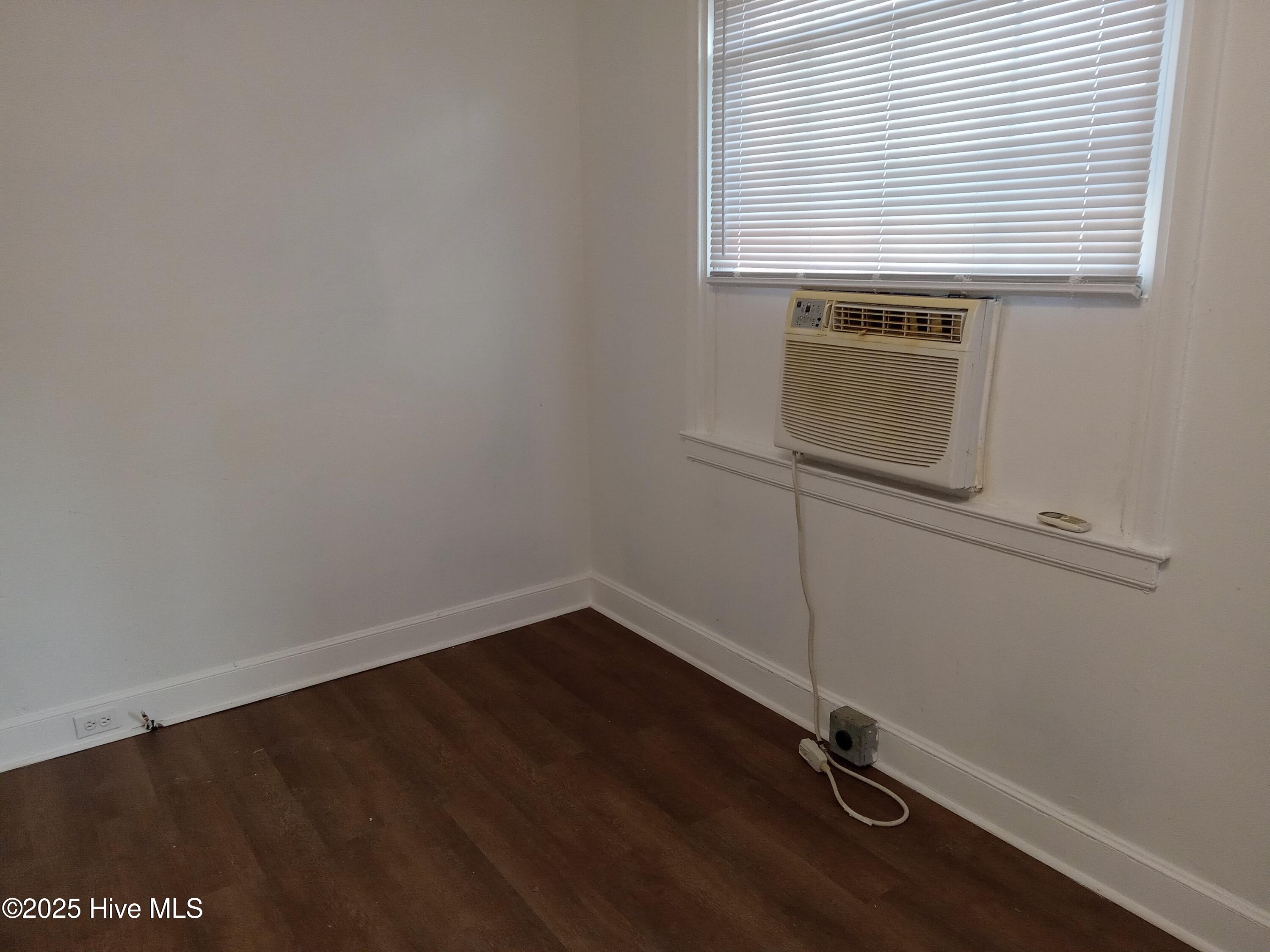 321 Charlotte Street, Unit C3 Hamlet, NC 28345 - Photo 2 of 8 20250124_161942