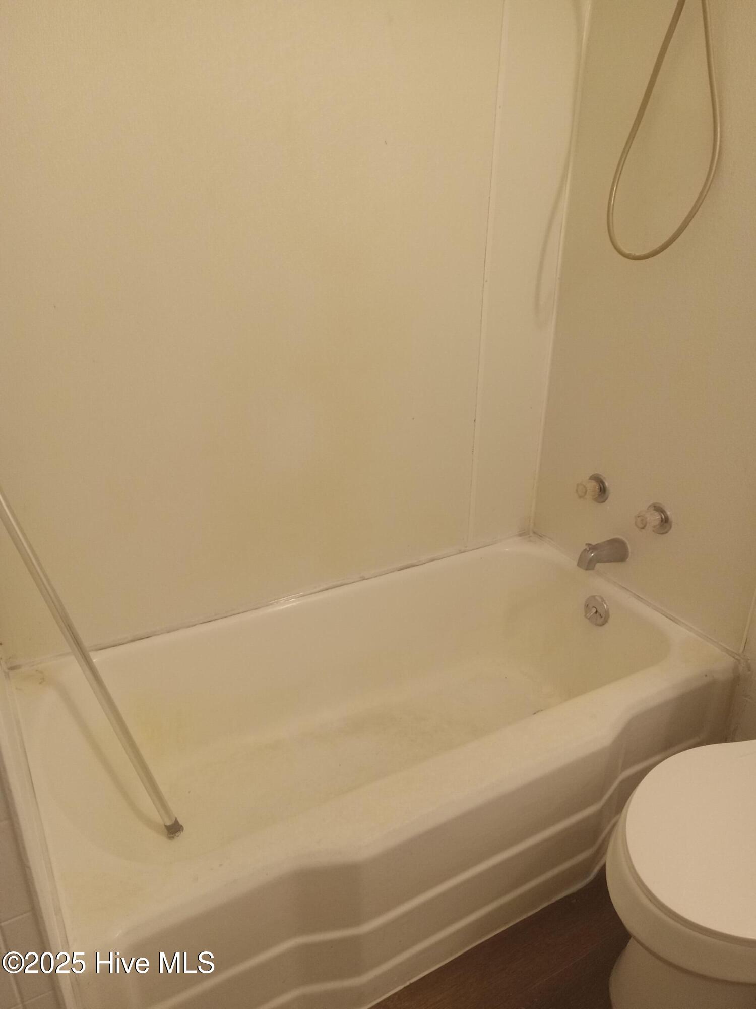 321 Charlotte Street, Unit C3 Hamlet, NC 28345 - Photo 5 of 8 20250124_162055