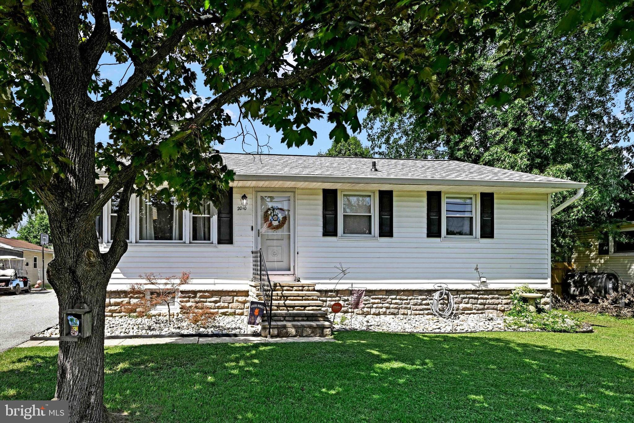 2010 Middleborough Road Essex, MD 21221 - Photo 1 of 28 Gallery Image 1