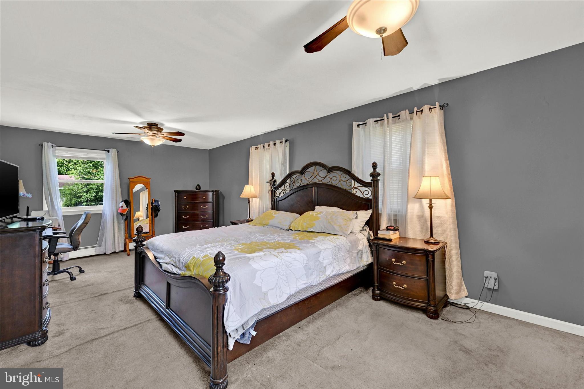 2010 Middleborough Road Essex, MD 21221 - Photo 11 of 28 Primary bedroom
