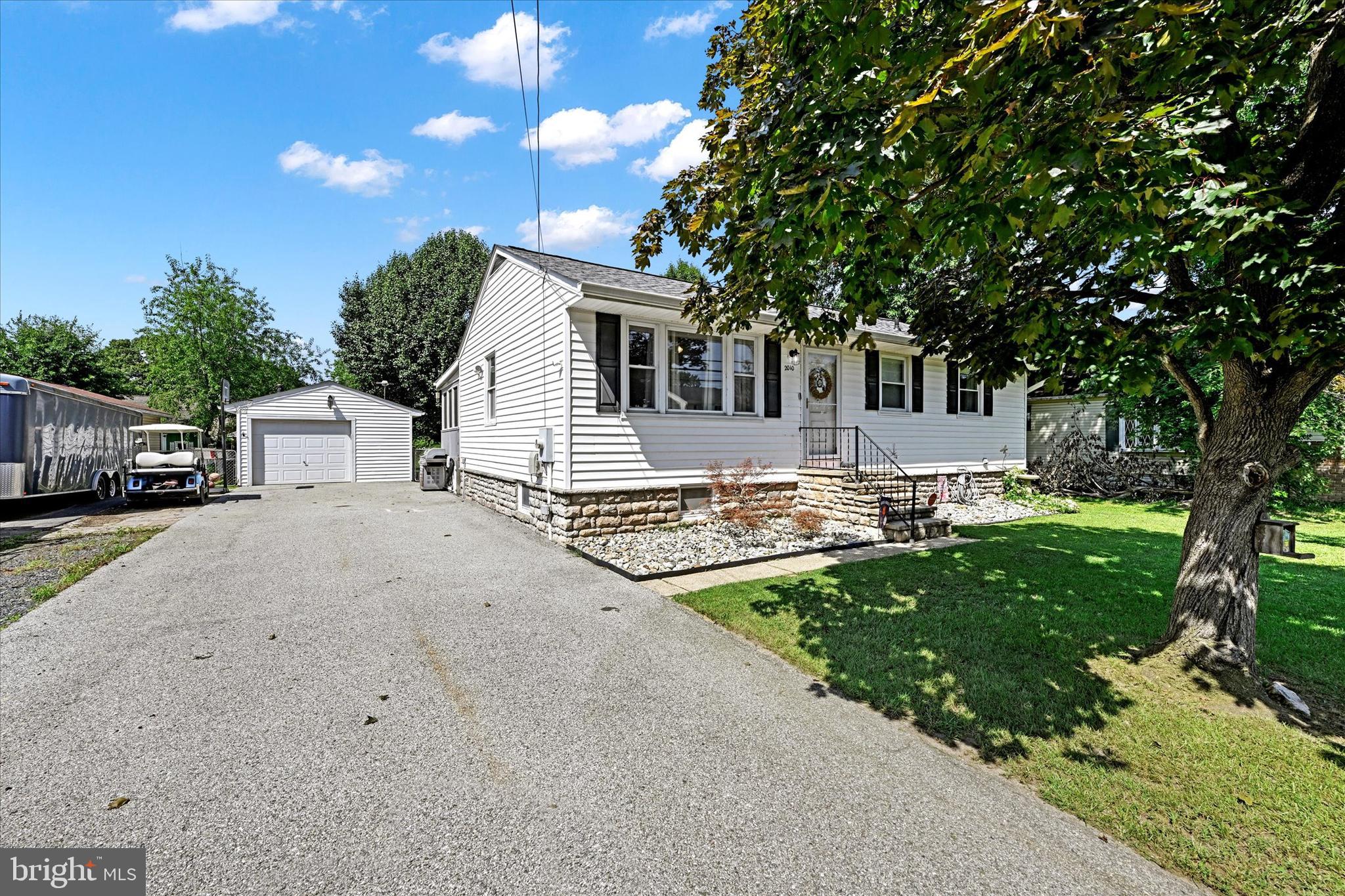 2010 Middleborough Road Essex, MD 21221 - Photo 2 of 28 Gallery Image 2