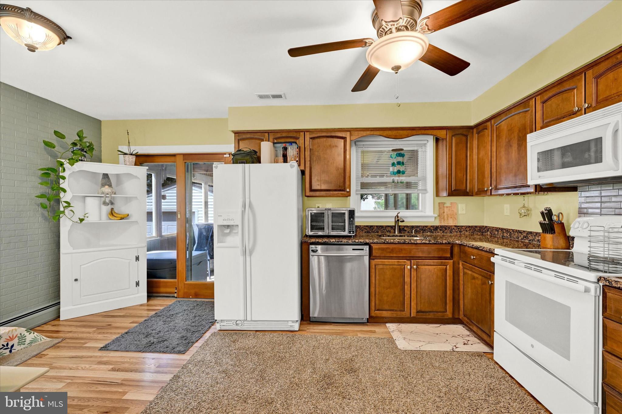 2010 Middleborough Road Essex, MD 21221 - Photo 7 of 28 Gallery Image 7