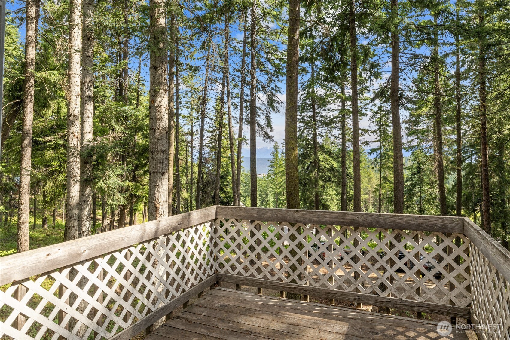 211 Indian Hill Road Cle Elum, WA 98922 - Photo 18 of 36 a view of a wooden fence
