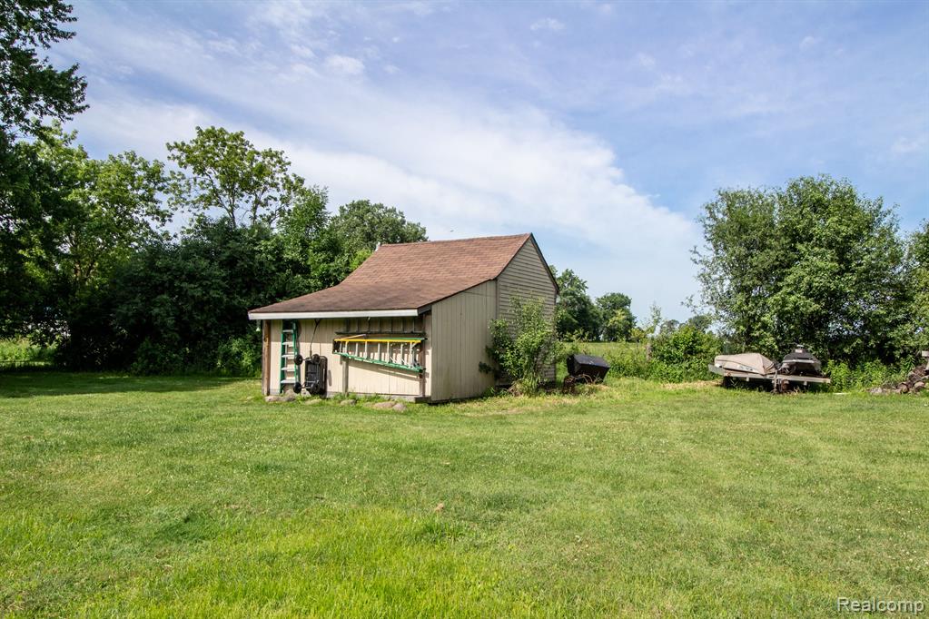 9380 E Road Burt, MI 48417 - Photo 33 of 36