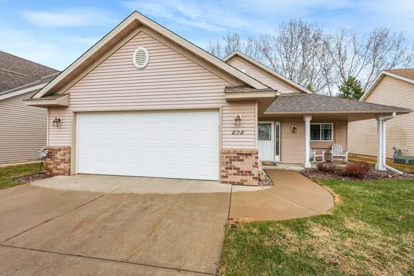 $299,900 | 828 Aspen Circle, Waite Park, MN 56387