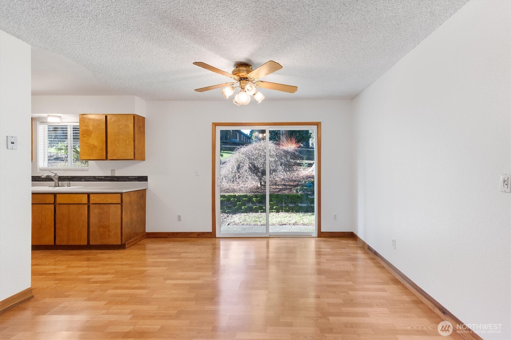 113 Randa Road Kelso, WA 98626 - Photo 9 of 36