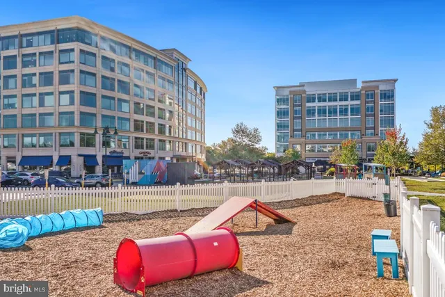 $995,000 | 12500 Park Potomac Avenue, Unit 709, Potomac, MD 20854